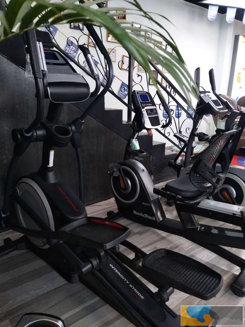 长治健身器材专卖店爱康电磁控椭圆机 长治健身器材专卖店爱康电磁控椭圆机