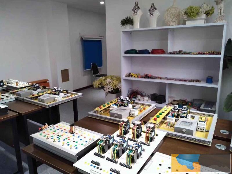 成都靠谱的技工培训学校