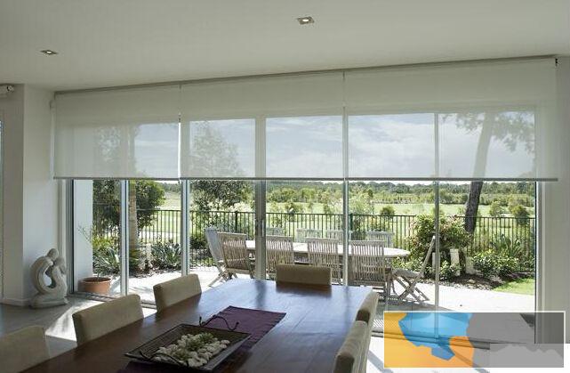 葫芦岛南票天棚帘厂家承接大型办公楼工程遮阳帘电动窗帘