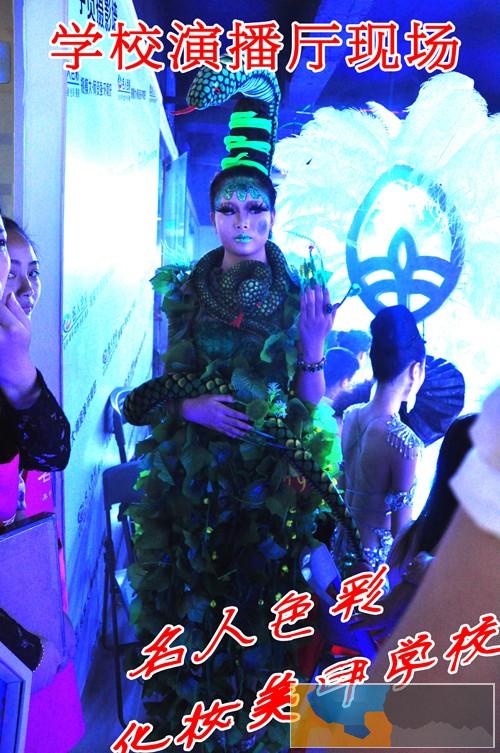 衡阳去哪里学化妆美甲多少钱