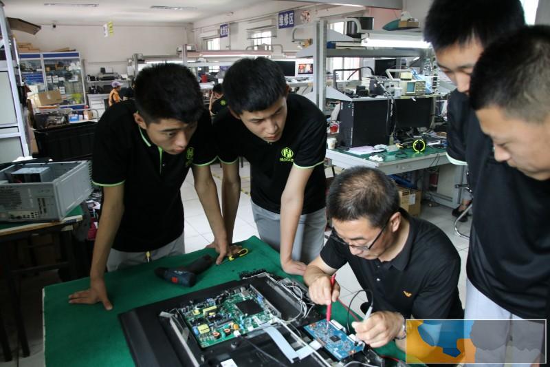 淮北学修手机就找华宇万维 高质量手机维修培训学校