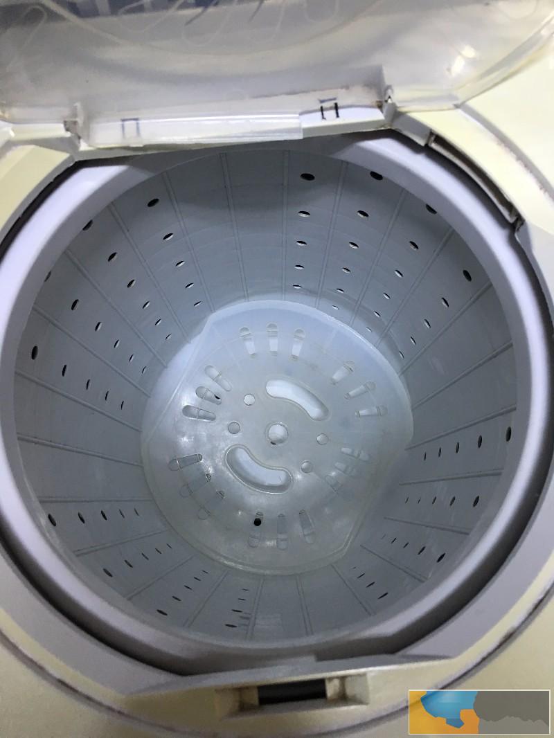 出售康佳九五成新7公斤双杠洗衣机