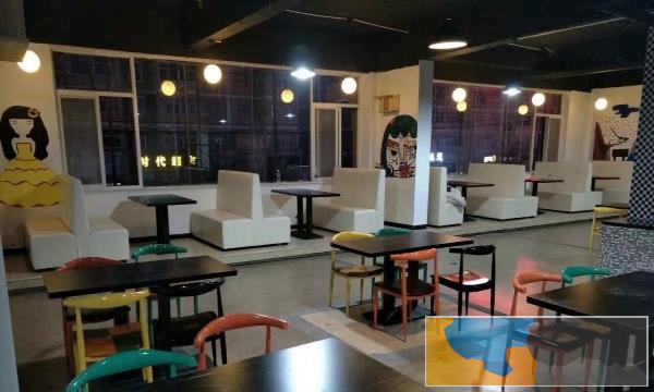 牛角椅,大理石餐桌