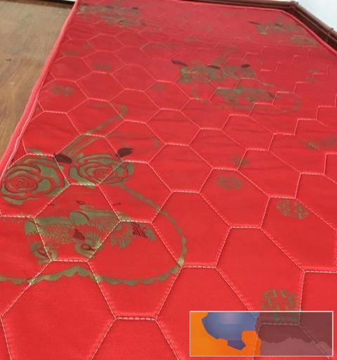 搞定了 单人床床垫出售