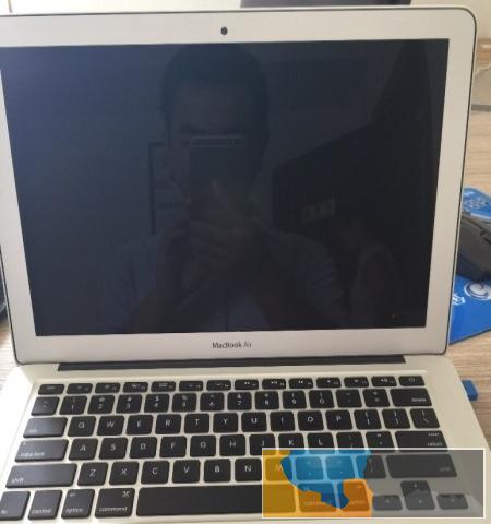 95新苹果笔记本转让