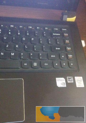 联想旋转笔记本八成新