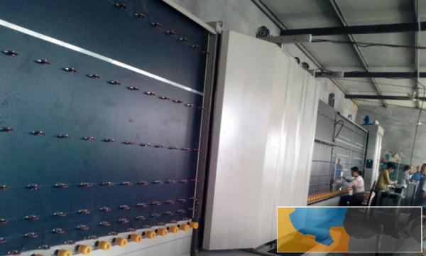 纱窗塑钢门窗设备断桥铝合金门窗设备清洗机热压机