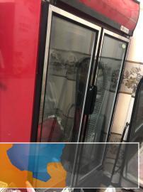 低价转让双开门保鲜冷藏柜