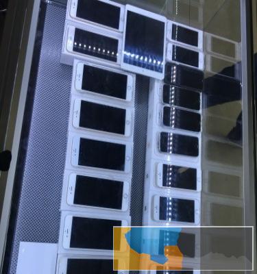 苹果手机低价出售