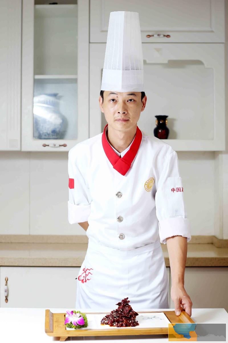 新东方烹饪学校学厨师学费多少钱