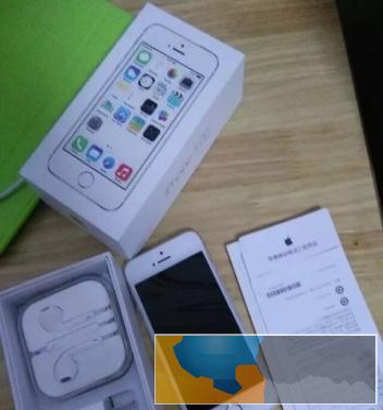 本人出售苹果5S手机