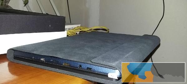转售一台全新intel 四核笔记本平板两用电脑
