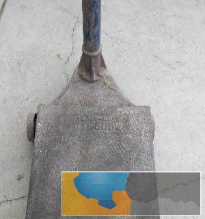 出售一个全新四百斤秤和两个一千斤大秤