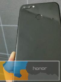华为手机Honor9i看过来