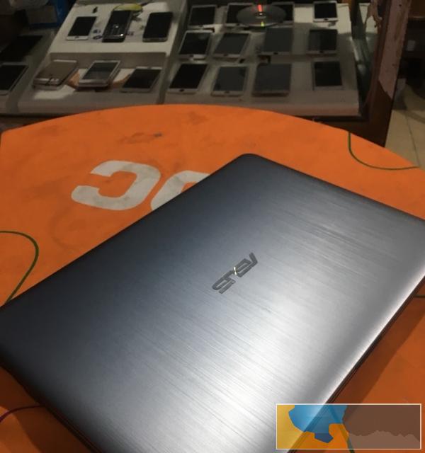 转让用了5个月得华硕笔记本