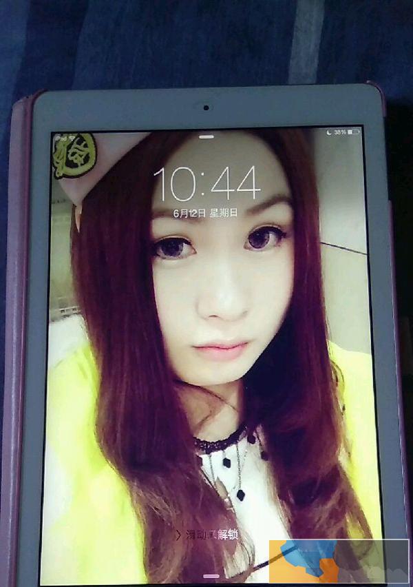 女生自用iPad5低价转让