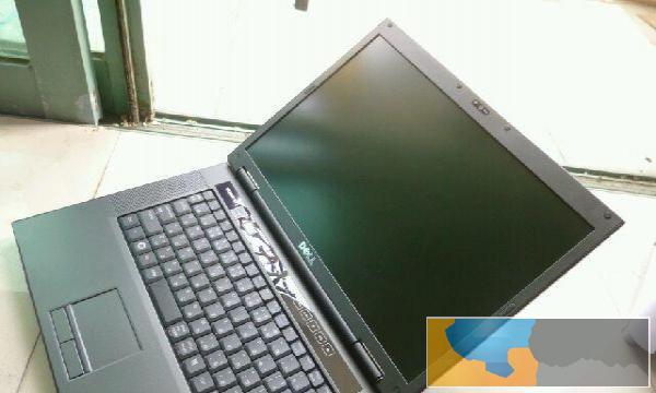 自用戴尔17独显奢华烤漆笔记本游戏办公笔记本