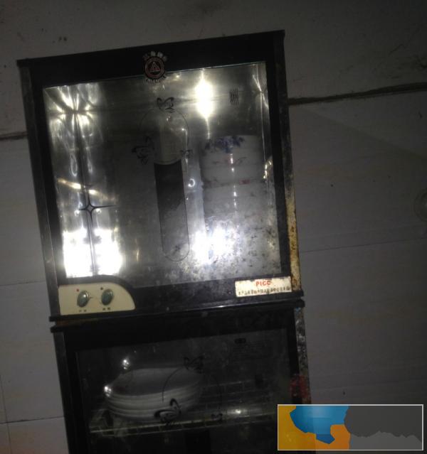 冰箱,桌子,电炸锅 搅拌机,豆浆机,开店设备全都有