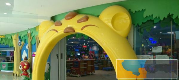 湛江万达广场玻璃钢卡通造型户外摆件装修设计摆件