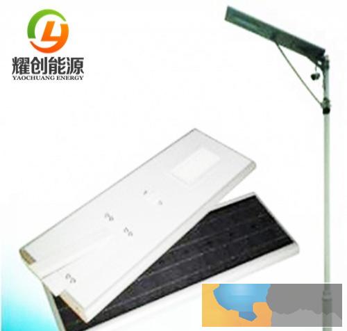 新型太阳能一体化路灯