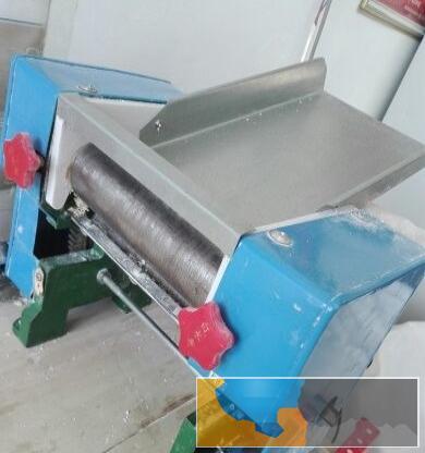 99成新面条机750W大电机用了不到一个月陪钱甩卖原价580