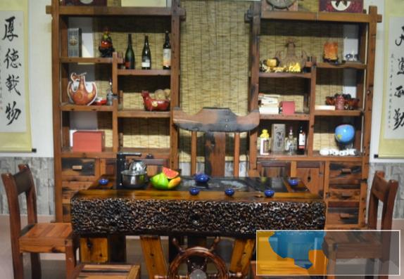 昭通市老船木家具茶桌茶台办公桌餐桌沙发茶几吧台椅子实木大门