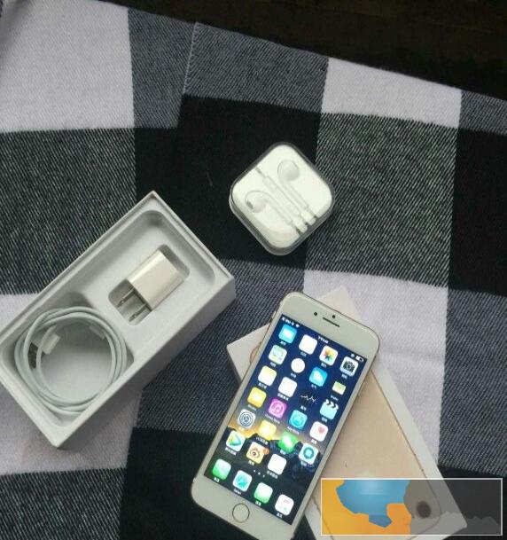 国行小7,全套包装都在,保养好 金色的用不到了,想卖了