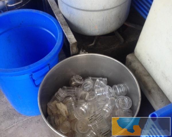 200多平汤锅店全套桌椅板凳锅碗瓢盆