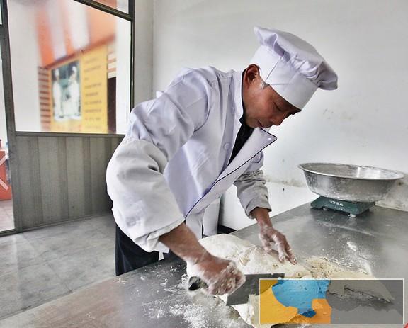 缙云烧饼一天赚多少钱，赵师傅缙云烧饼培训