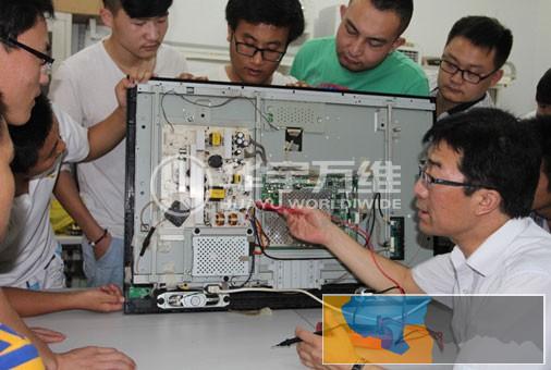 咸阳华宇万维专业的手机维修培训机构 真机实践教学