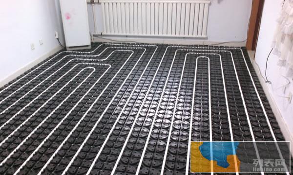 专业水电暖、地暖、打孔、拆除