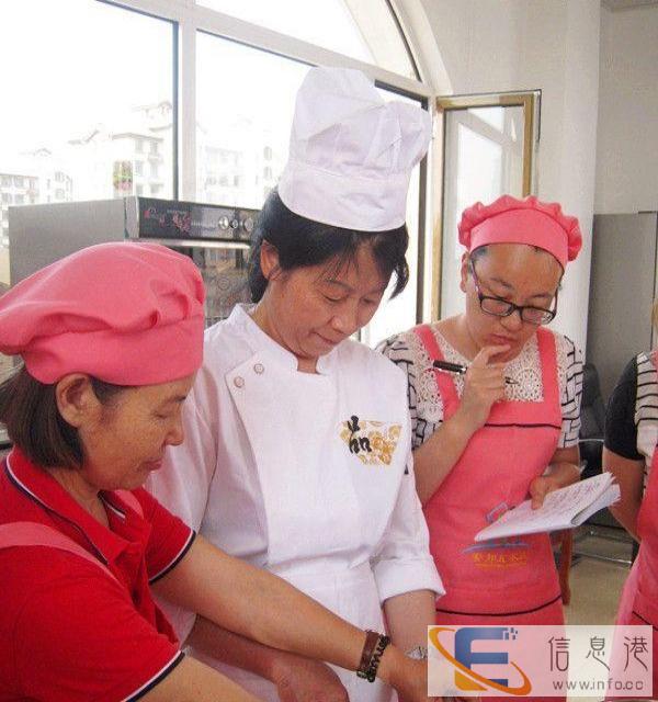 专业家政保姆做饭、收拾家安邦尼家政为您提供贴心服务