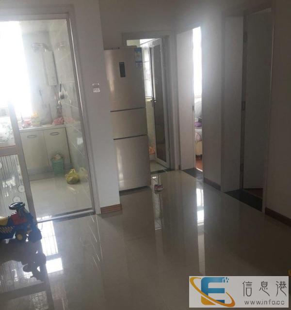 一位有经验有耐心的阿姨