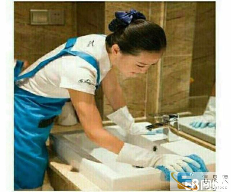 白银安心家政保洁专业工具擦玻璃搞卫生价格低专业细心