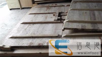 实木大门定制、铜钉大门价格、大门设计