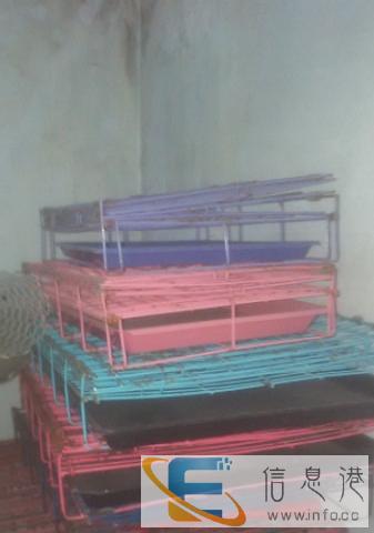 家里不养狗了,二十多个狗笼子处理卖