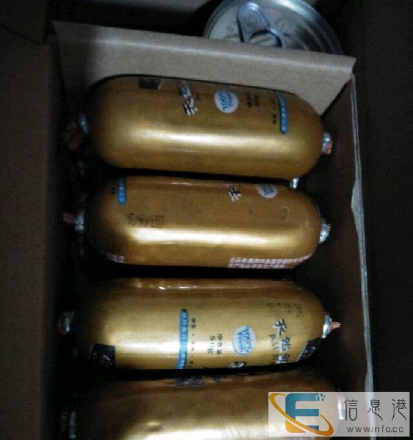 转让没开封的艾尔蛋黄奶糕12元一袋，每袋一斤