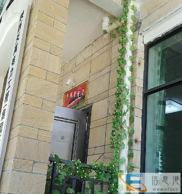 找全职保姆，包吃包住包穿