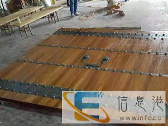 定做厂家　　木门　祠堂大门　炮钉门　仿古门