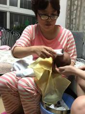 卓悦金牌月嫂母婴护理小儿推拿老人陪护保洁