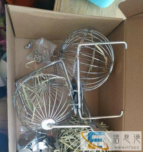 荷兰猪马卡草球3个 50元