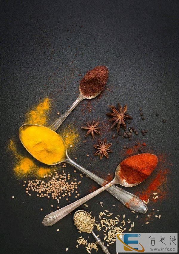 住家保姆照顾一位老人