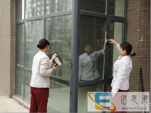 徐州家庭单位保洁,外墙门头玻璃清洗,地毯沙发清洗 徐州家庭单位保洁,外墙门头玻璃清洗,地毯沙发清洗