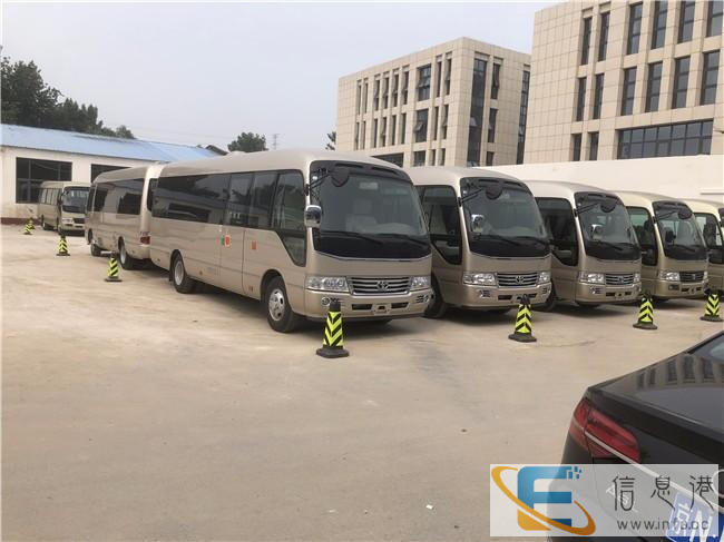 百色丰田考斯特17座报价