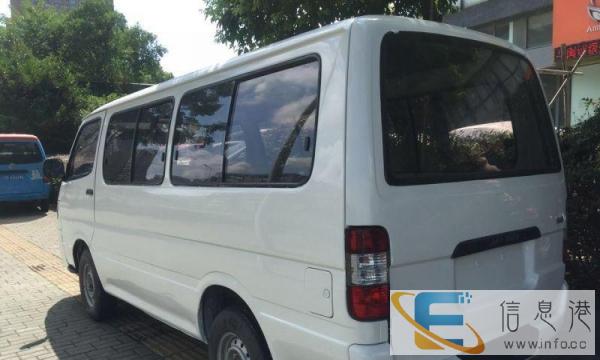 金杯海狮6座面包车