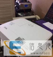长春二手95新投影仪转让