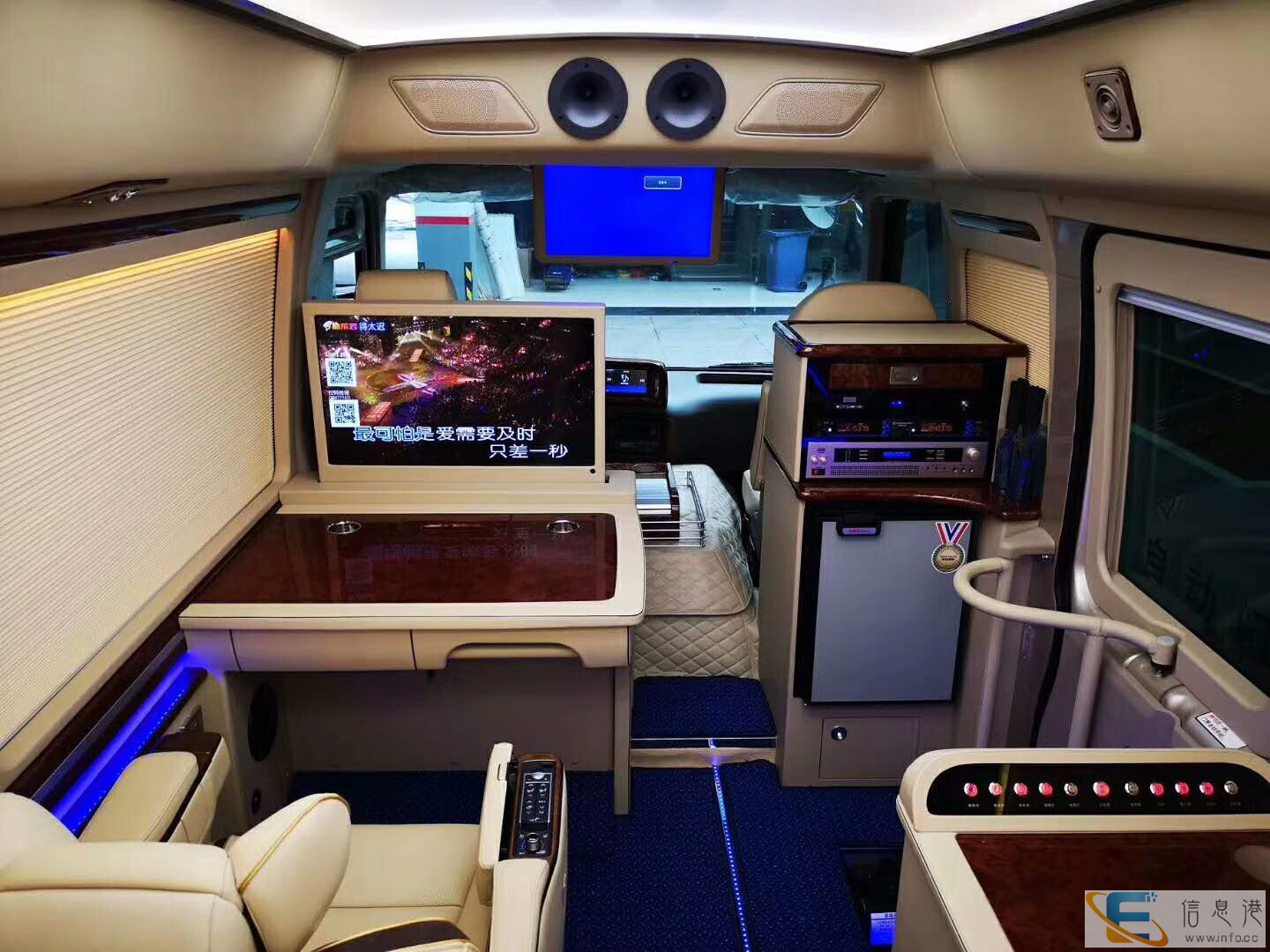 钦州丰田考斯特12座多少钱