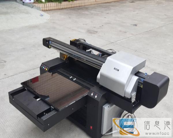 厂家直销深圳T恤个性打印机 纺织快速打印