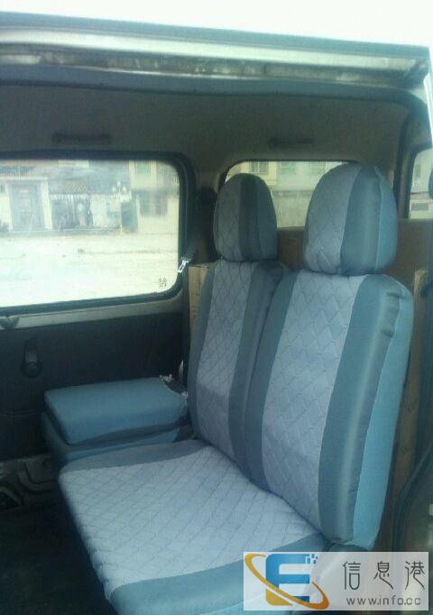 豪华八座面包车出租 带司机