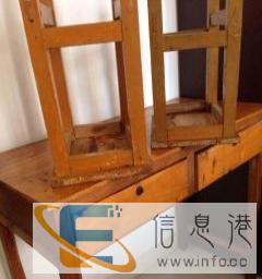 8成新课桌椅